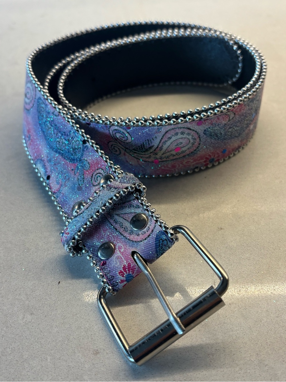 Y2K Paisley & Rhinestone Belt in Airbrushed Pink & Blue Glitter